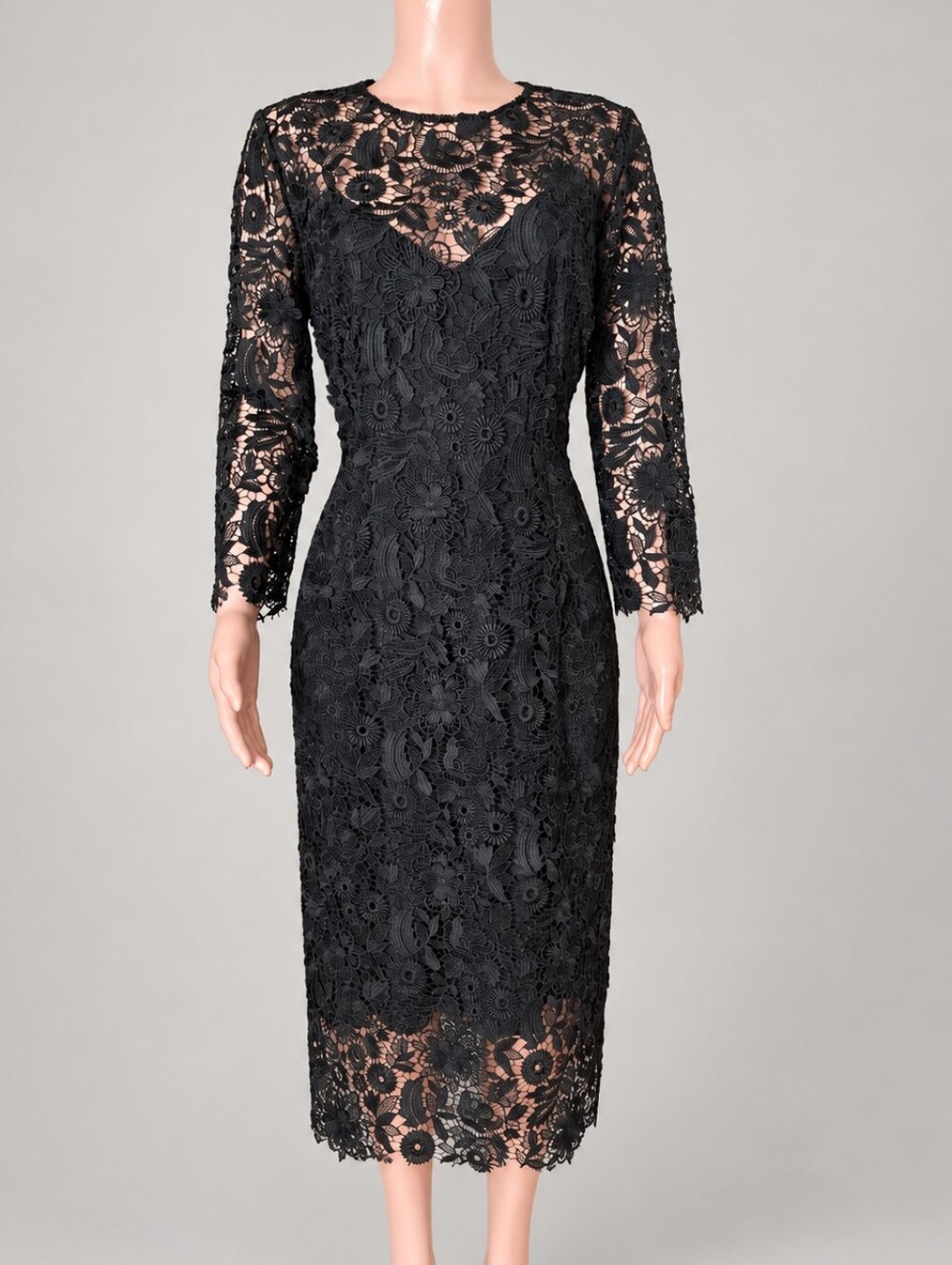 NWOT Carolina Herrera Black Lace Three-Quarter Sleeve Sheath Dress Size 12